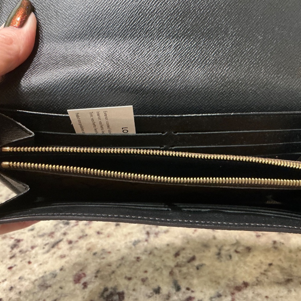 Authentic Louis Vuitton Sarah Wallet Reverse Monogram - Picture 4 of 14
